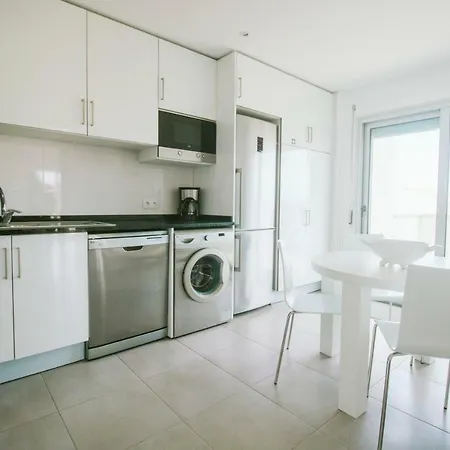 Bela Baia Ii, Private Condominium With Pool Holiday home Salir de Porto