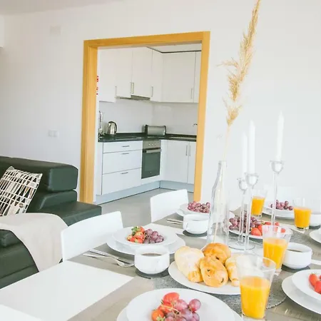 Bela Baia Ii, Private Condominium With Pool *