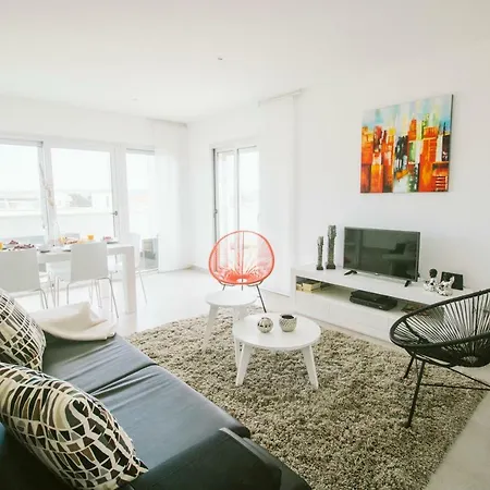 Bela Baia Ii, Private Condominium With Pool *