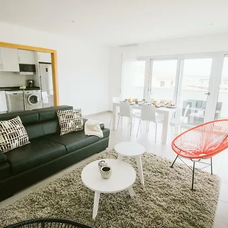 Bela Baia Ii, Private Condominium With Pool